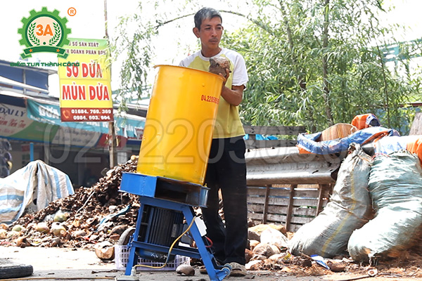 máy băm xơ dừa 